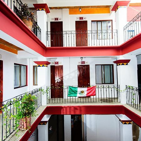 Hotel Plaza Conejo Huatulco Exterior photo