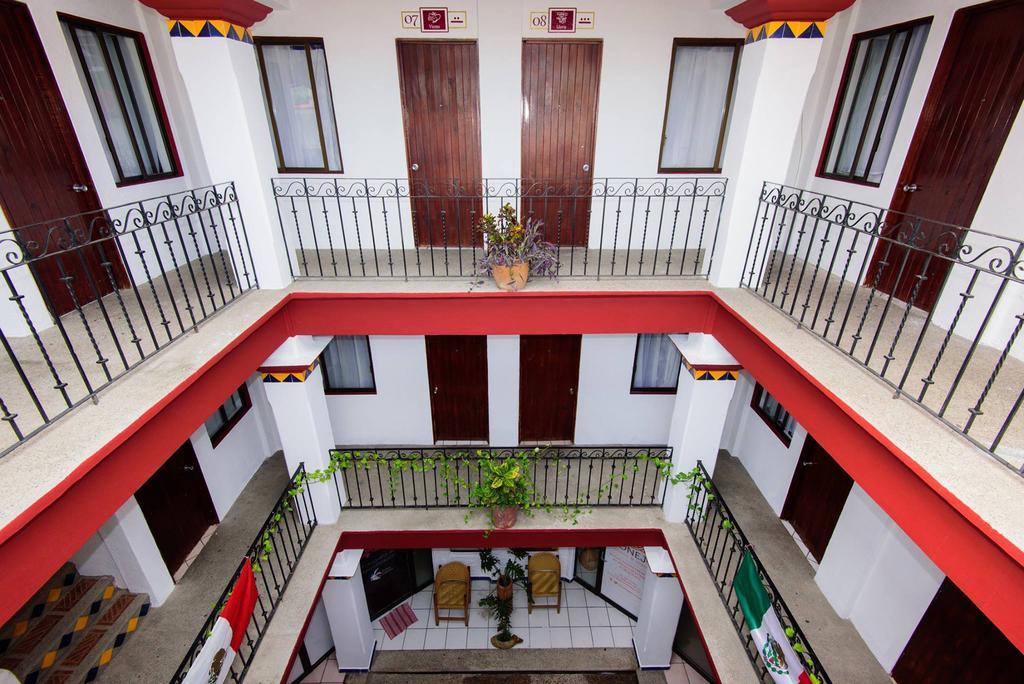 Hotel Plaza Conejo Huatulco Exterior photo