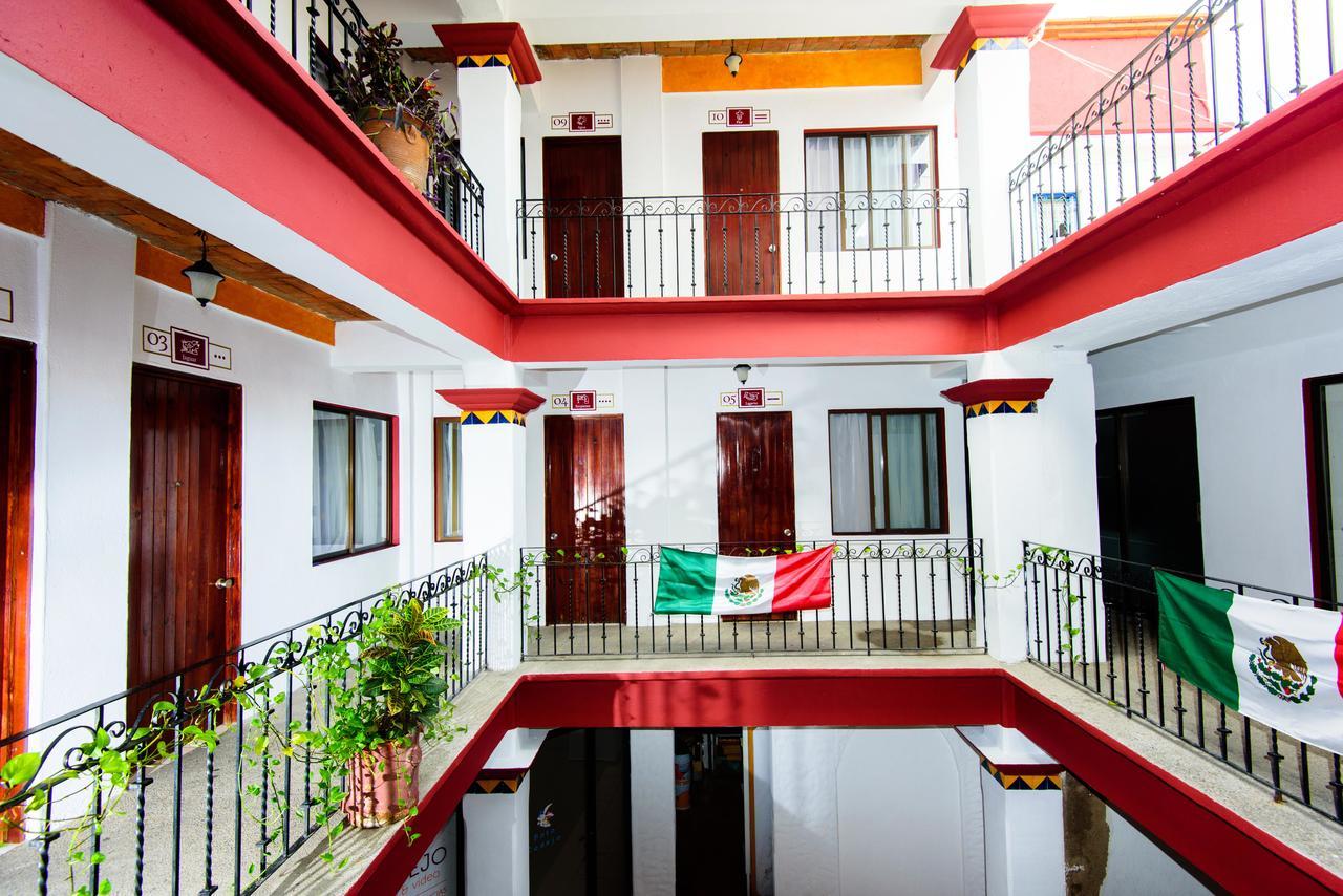 Hotel Plaza Conejo Huatulco Exterior photo